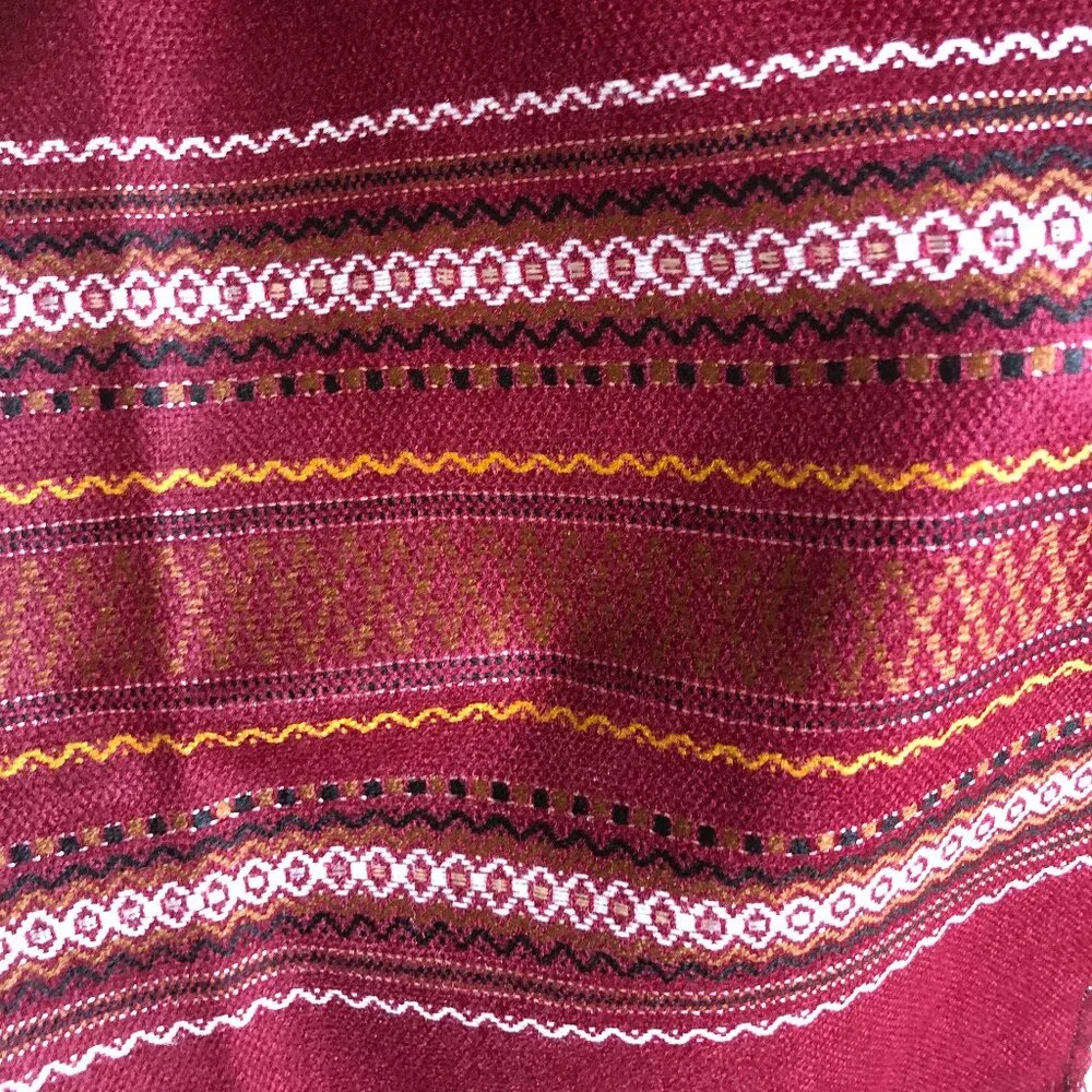 La Paloma De Tubac Ecuadorian Woven Shawl